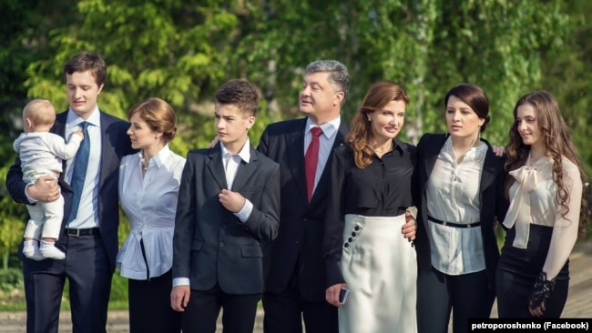 Президент України Петро Порошенко із родиною (архівне фото)