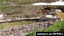 Малая ГЭС, против работы которой выступают жители села Арагац