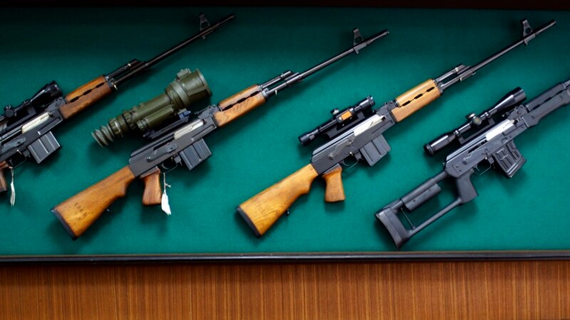 Pet odgovora o navodima o izvozu oružja u Ukrajinu koji su poremetili odnose Srbije i Rusije
