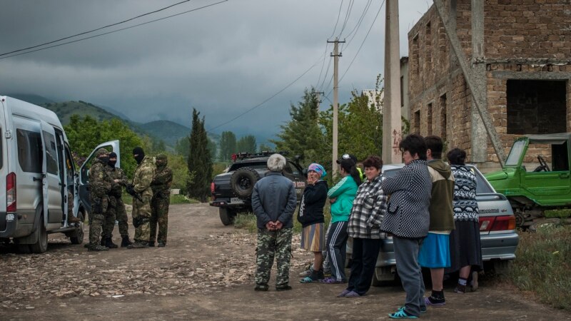 Russia Holds 133 Ukrainians On Politically Motivated Charges, Ombudswoman Says