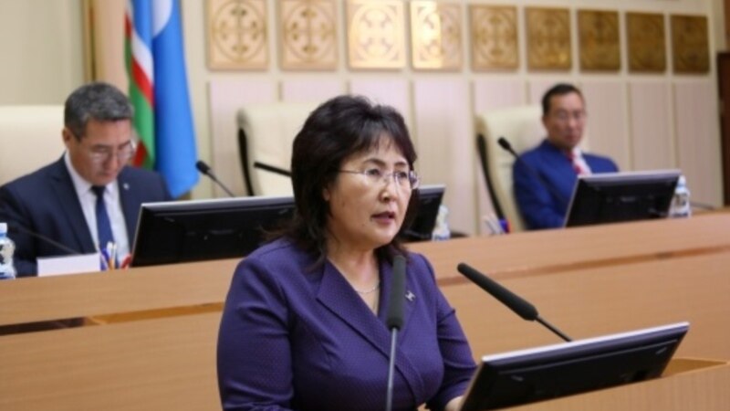 «Будут вводить диктаторское правление». Депутат из Якутии сдала свой мандат в знак протеста