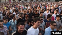 Armenia - Thousands of people demonstrate against a rise in eletrcity prices, Yerevan, 23Jun2015.