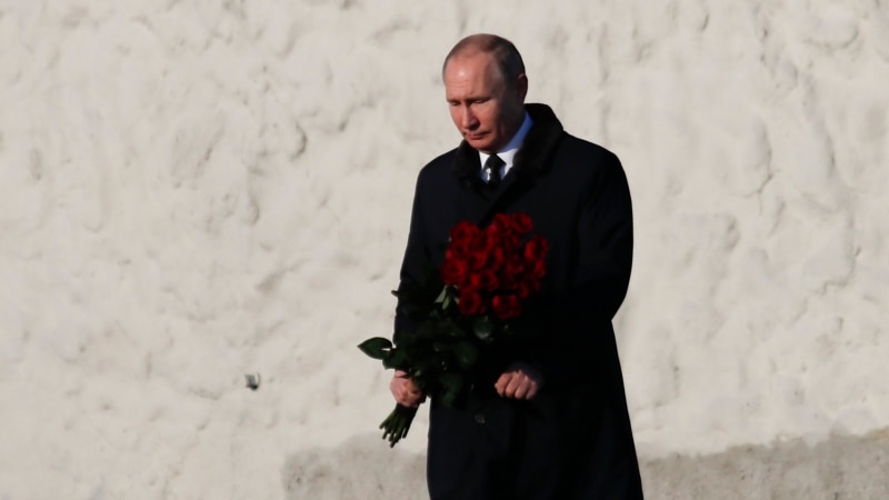 Putini lartëson Betejën e Stalingradit: Të rritemi në nivelin e baballarëve