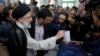 Голосует кандидат в президенты Ирана Эбрахим Раиси 