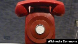 ABŞ-la SSRİ arasındakı qaynar telefon xətti