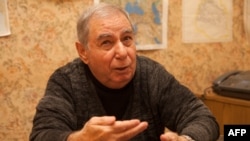 Азербайджанский писатель Акрам Айлисли, 2013 г.