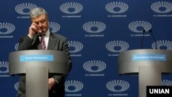 Семочка звільнили 12 квітня – Порошенко