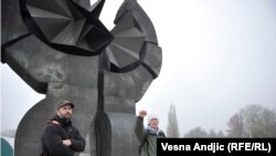 Архивска фотографија- протести против рехабилитацијата на Милан Недиќ 