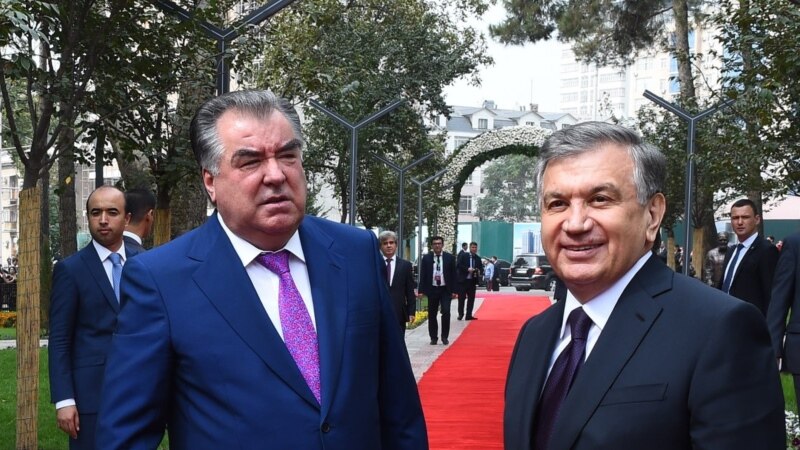Эмомали Рахмон и Шавкат Мирзиеев обсудили ситуацию на таджикско-кыргызской границе