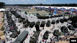 یک نمایشگاه تسلیحات در روسیه