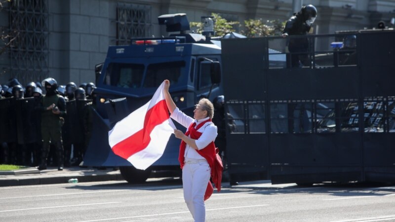 Demonstracije u Minsku, policija sprovodi nova hapšenja