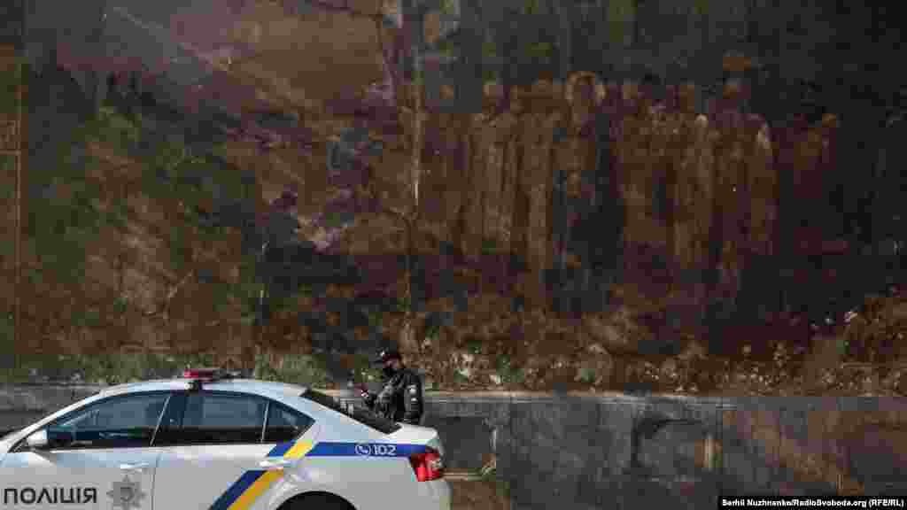 Поліція біля Києво-Печерської лаври