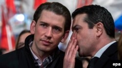 Burne reakcije javnosti: Sebastijan Kurc i Nikola Poposki na mitingu VMRO DPMNE