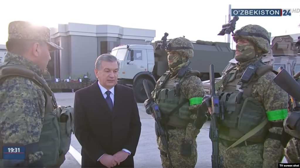 Мирзиёев ДХХ янги биносини бориб кўрди, 25 декабрь, 2018 йил. ("Ўзбекистон24" телеканали кўрсатувидан олинган сурат)