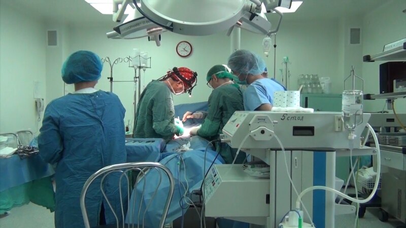 Врачи в Армении впервые провели трансплантацию печени от живого донора