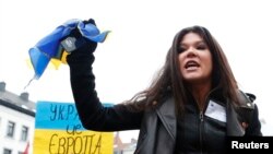 Ruslana in fața Parlamentului UE in Bruxelles, 21 ianuarie 2014