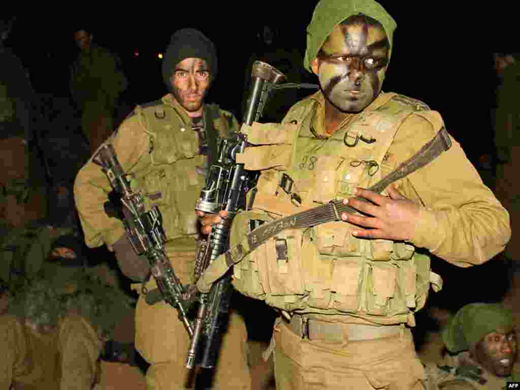 سربازان اسرائیلی شبانگاه شنبه، سوم ژانویه وارد خاک غزه شدند.