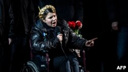 Former Prime Minister Yulia Tymoshenko addresses antigovernment protesters on Kyiv's Independence Square.