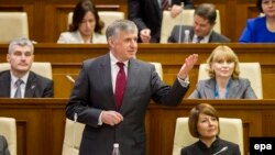 Ion Sturza și candidații săi pentru funcția de ministru. Ședința specială a Parlamentului, 4 decembrie 2016