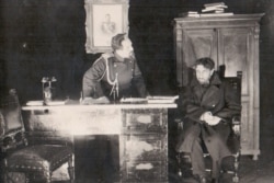 Перша вистава театру імені Франка – «Гріх», за п'єсою Винниченка. 28 січня 1920 року