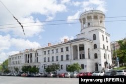 Будівля колишнього Центрального конструкторського бюро «Чорноморець», площа Лазарєва, Севастополь. Архівне фото