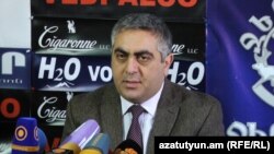 ՀՀ ՊՆ խոսնակ Արծրուն Հովհաննիսյան, արխիվ