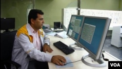 One of the control rooms at the Arak nuclear site (file photo)