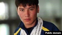 Сиязбек Далиев, чемпион Казахстана по плаванию среди юношей.