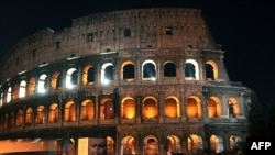 Italy - A view Rome's Colosseum, illuminated to mark world hunger on the eve of the FAO World Food Summit, Rome, 15Nov2009