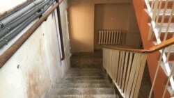 Ремонт добрался не до всех помещений, коридоров и лестниц детской поликлиники №2