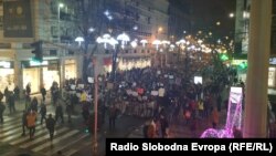 Средношколски протест против загадувањето