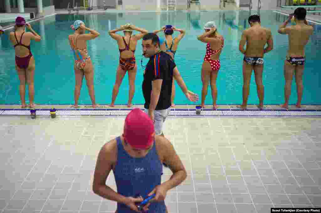 A swimming lesson at Kowloon Park in Tsim Sha Tsui, Hong Kong. There are approximately 500 ethnic Armenians living in Hong Kong and mainland China.&nbsp;