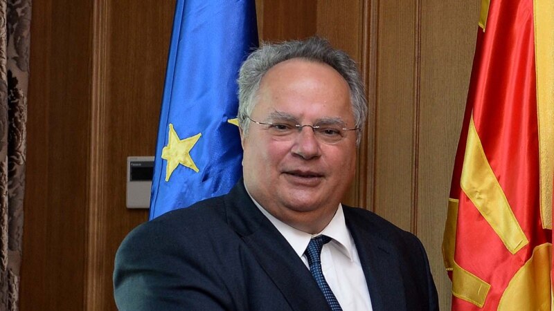 Коѕијас на грчката влада и ја претставил нацрт-спогодбата