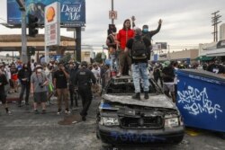 Protestat në Los Anxhelos