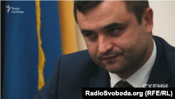 Гуцуляк каже, що насправді він сплатив гроші за придбання автівки, от тільки оформили її на іншу людину – співробітника автосалону