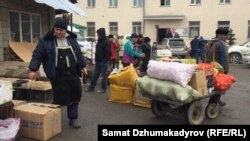 "Дыйкан-Пишпек" базары.