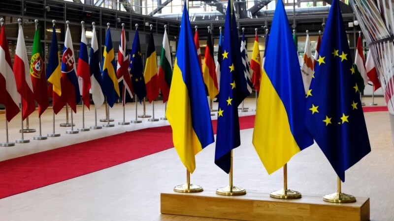 ЕС ждет от России немедленного и безусловного освобождения захваченных украинских моряков 