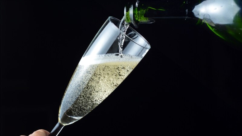 Francuski ministar: Samo Francuzi proizvode šampanjac