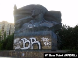 Monumentl liderului comunist Ernst Thalmann la Berlin