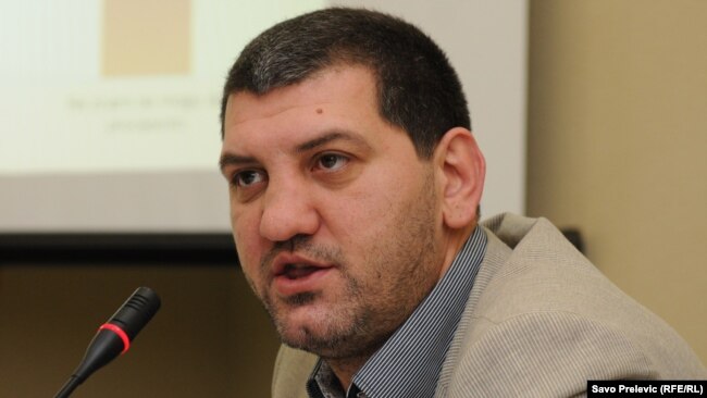 Millosh Beshiq, metodolog dhe profesor në Fakultetin e Shkencave Politike.