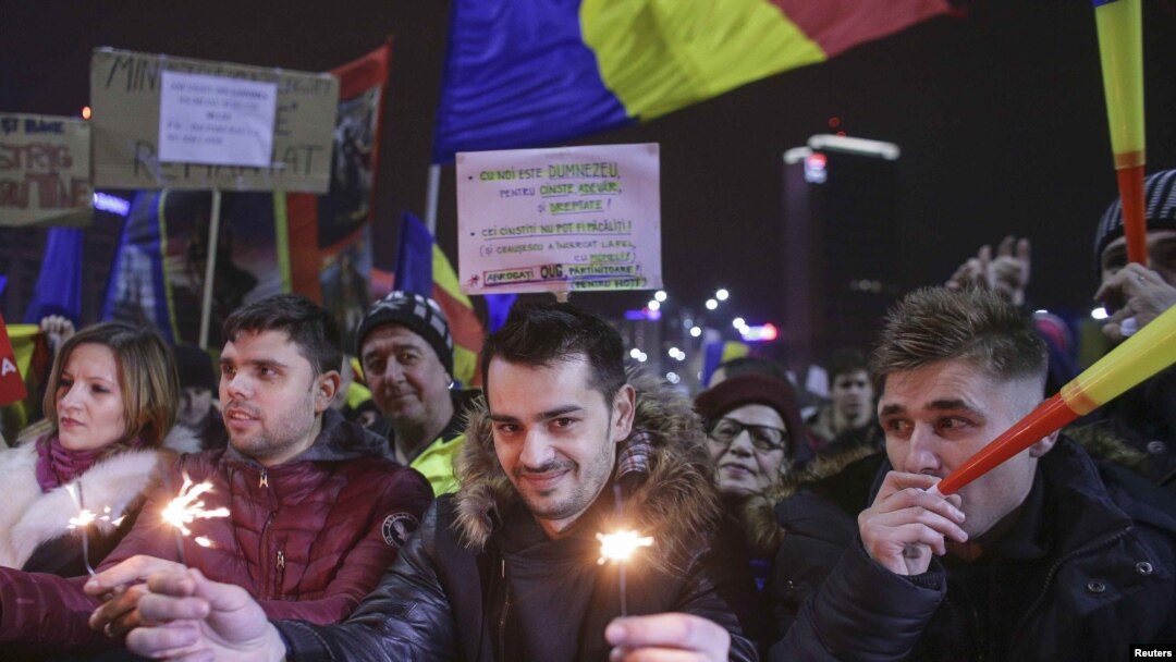 Građani širom Rumunije sada traže ostavku premijera