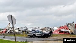 Oštećenja nakon tornada u Monroeu, Louisiana, SAD 12. april 2020.