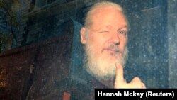 Wikileaks-ի հիմնադիր Ջուլիան Ասանժը ոստիկանական մեքենայում, Լոնդոն, 11 ապրիլի, 2019թ․