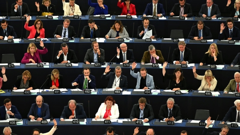 Европарламентот за одлуката на Европскиот совет за С. Македонија и Албанија