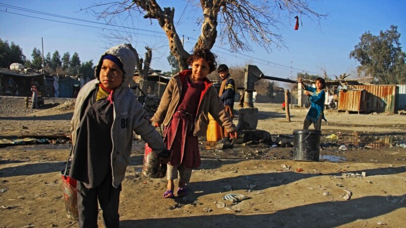 «بیش از ۲۰ هزار کودک افغان» سال گذشته از ایران اخراج شدند