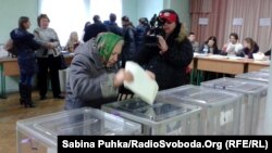 Centru de votare in Kiev.