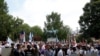 Белые националисты у памятника генералу Ли в городе Шарлотсвилле 