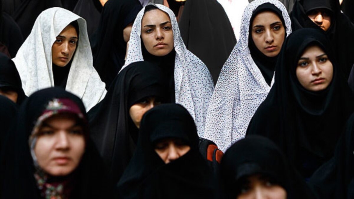 Iran Deputies To Mull Draft Law Restricting Womens Right To Travel