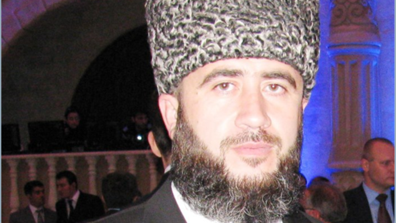 В Москве полиция попыталась задержать экс-муфтия Северной Осетии Евтеева