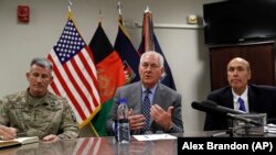 Rex Tillerson la o conferință de presă în Afganistan, 23 octombrie 2017.